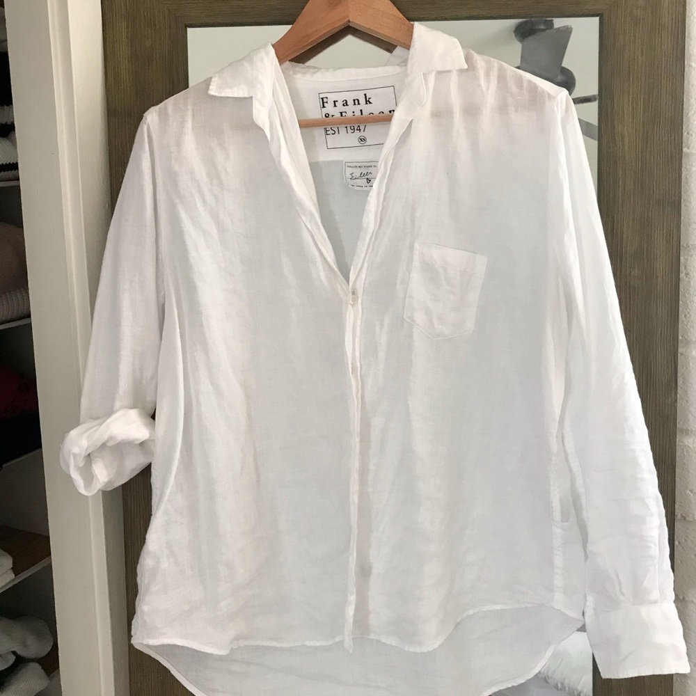 Frank & Eileen "Eileen" White Linen Button Down XS, Like New
